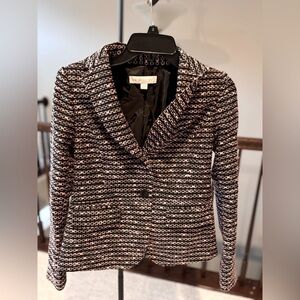 Chic black and pink suit blazer